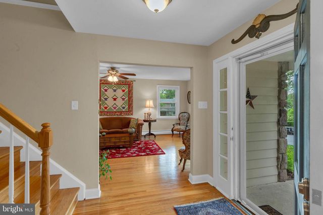 1144 DICKINSON DR, Yardley, PA 19067