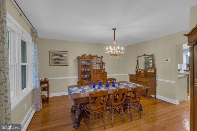 1144 DICKINSON DR, Yardley, PA 19067