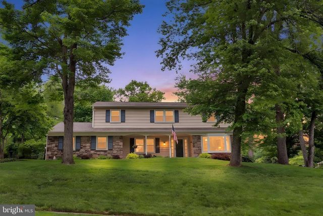 1144 DICKINSON DR, Yardley, PA 19067