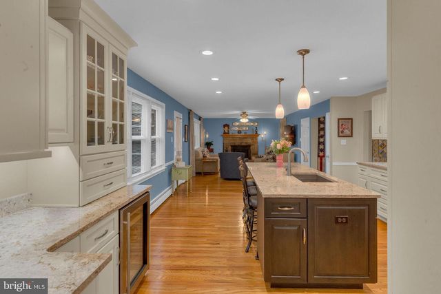 1144 DICKINSON DR, Yardley, PA 19067