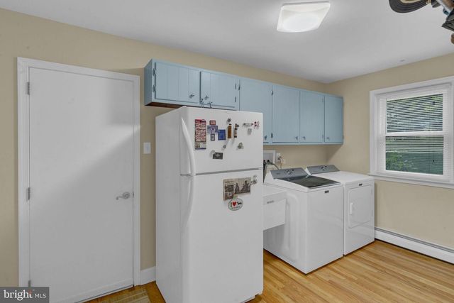 1144 DICKINSON DR, Yardley, PA 19067
