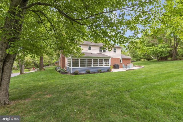 1144 DICKINSON DR, Yardley, PA 19067