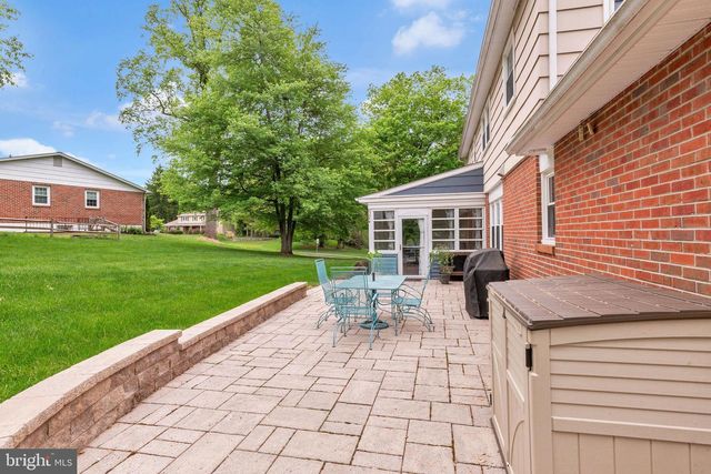 1144 DICKINSON DR, Yardley, PA 19067