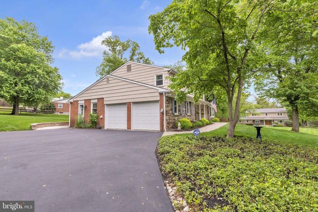 1144 DICKINSON DR, Yardley, PA 19067