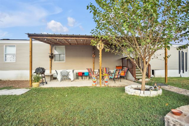 363 El Rey DR, Kyle, TX 78640