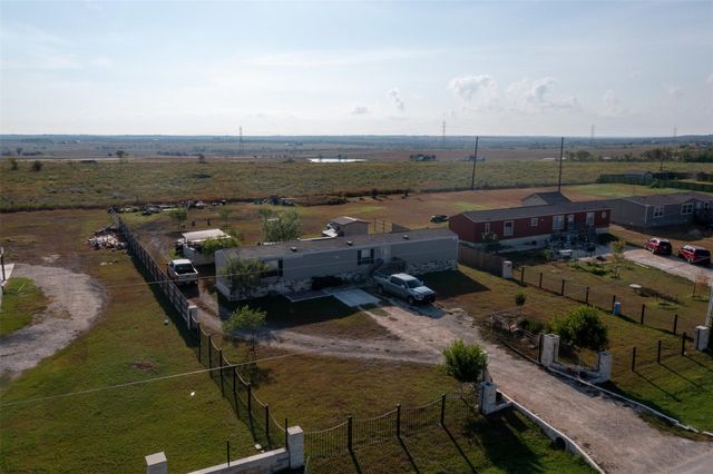 363 El Rey DR, Kyle, TX 78640