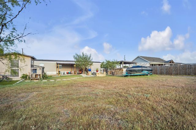 363 El Rey DR, Kyle, TX 78640