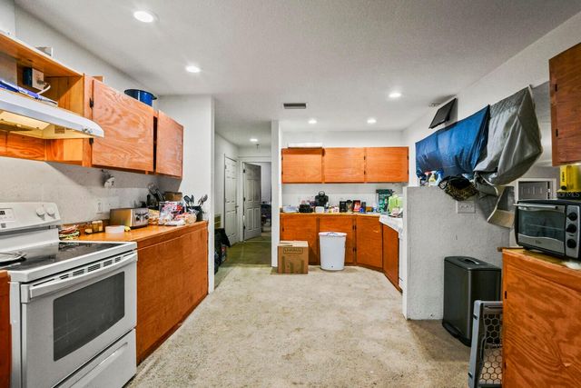 11735 MARJORY AVENUE, Tampa, FL 33612