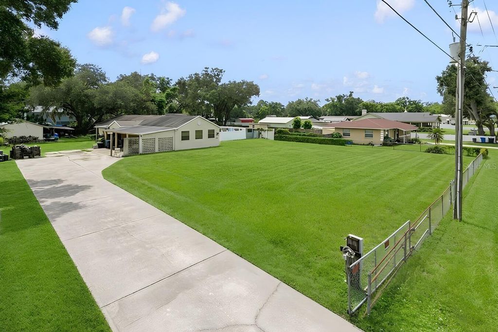 11735 MARJORY AVENUE, Tampa, FL 33612