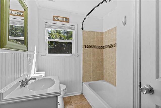 1101 Woodland Drive, Dothan, AL 36301