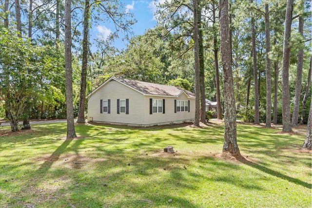 1101 Woodland Drive, Dothan, AL 36301