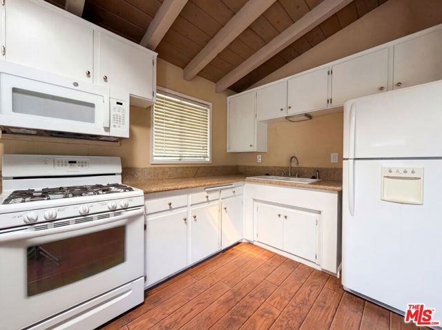 1145 Rivera Drive, Wrightwood, CA 92397