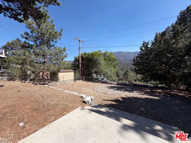 1145 Rivera Drive, Wrightwood, CA 92397