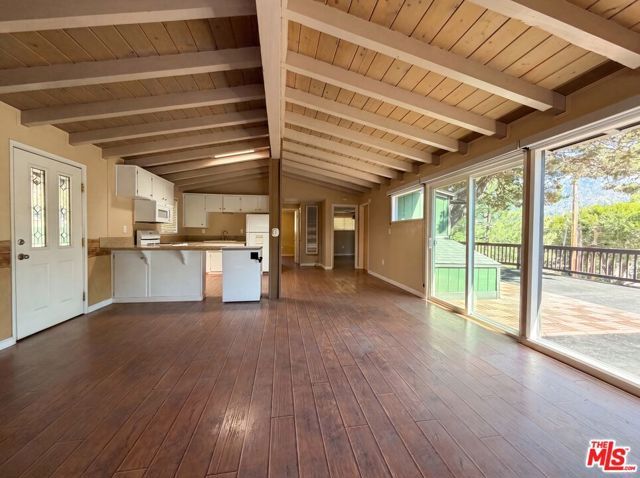 1145 Rivera Drive, Wrightwood, CA 92397