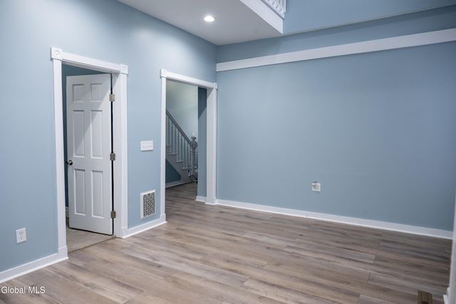 104 2nd Avenue, Troy, NY 12180