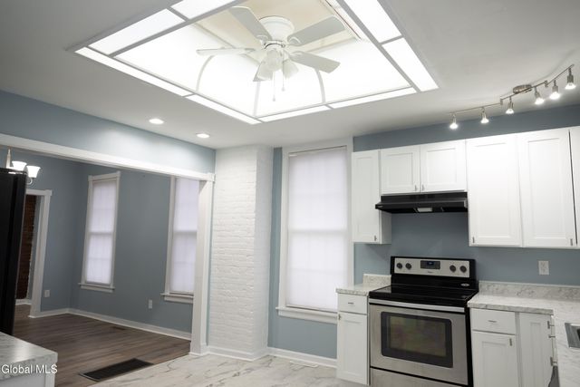 104 2nd Avenue, Troy, NY 12180