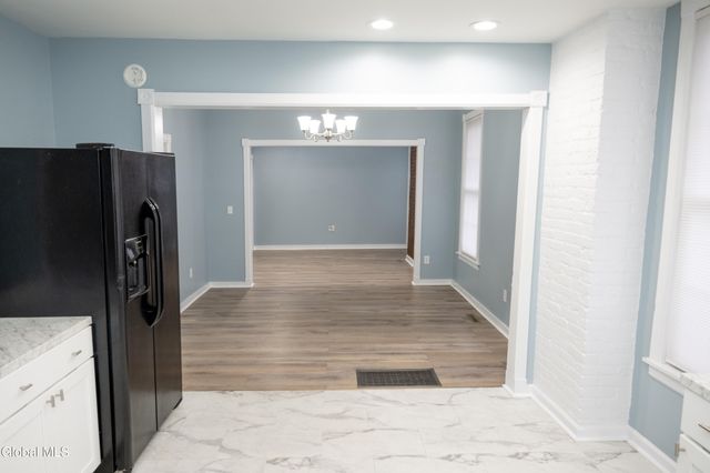 104 2nd Avenue, Troy, NY 12180