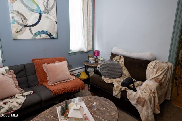 104 2nd Avenue, Troy, NY 12180