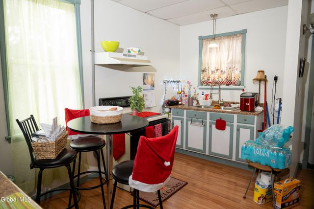 104 2nd Avenue, Troy, NY 12180