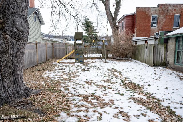 104 2nd Avenue, Troy, NY 12180