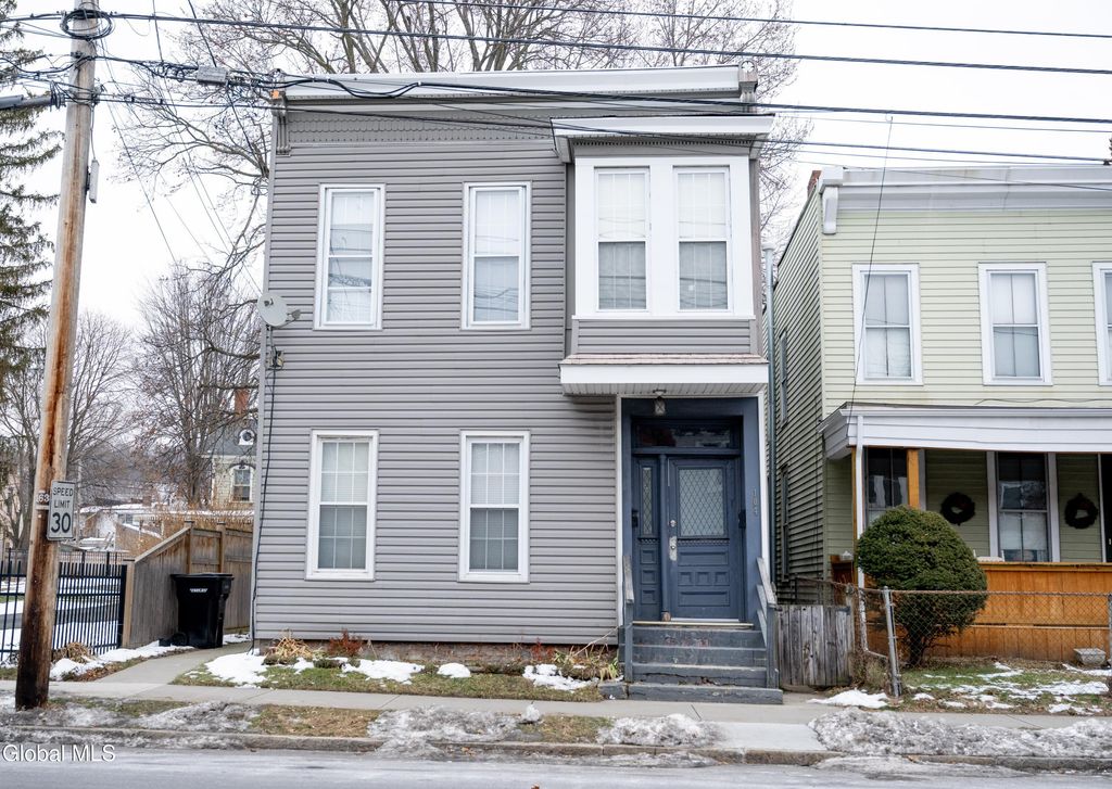 104 2nd Avenue, Troy, NY 12180