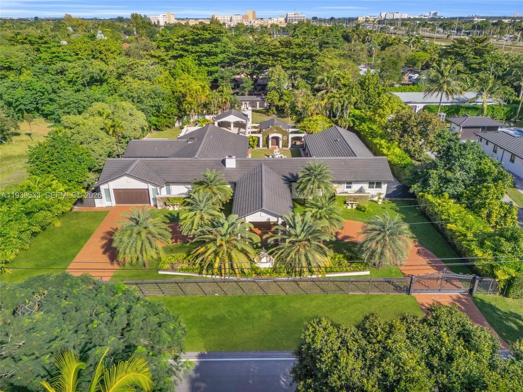 11835 SW 47th Street, Miami, FL 33175