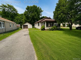 6621 Bunker Road, Burtchville Township, MI 48059