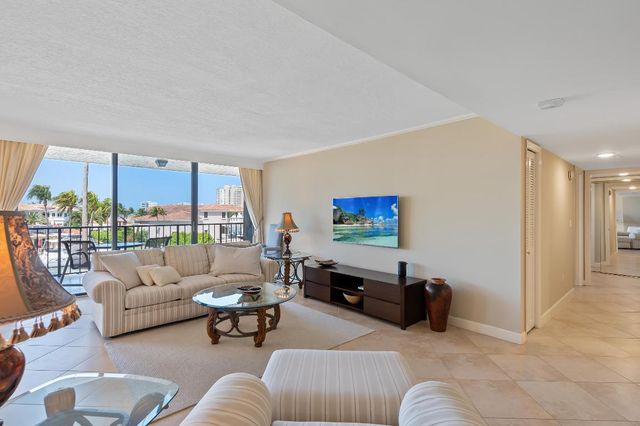 899 Jeffery Street 310, Boca Raton, FL 33487