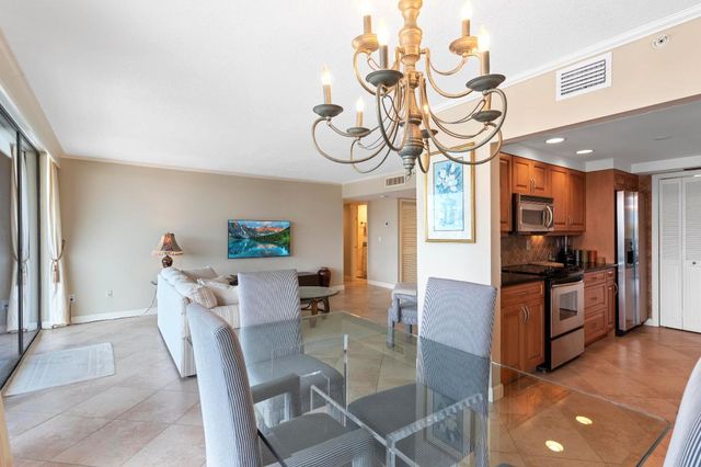 899 Jeffery Street 310, Boca Raton, FL 33487