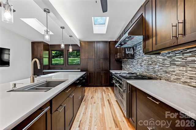 48 Merrell Road, Leicester, NC 28748