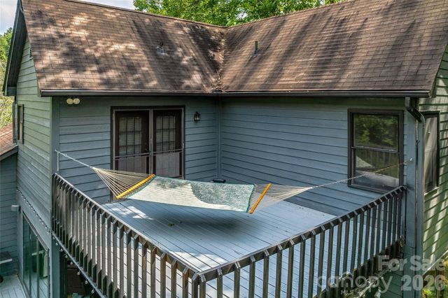 48 Merrell Road, Leicester, NC 28748