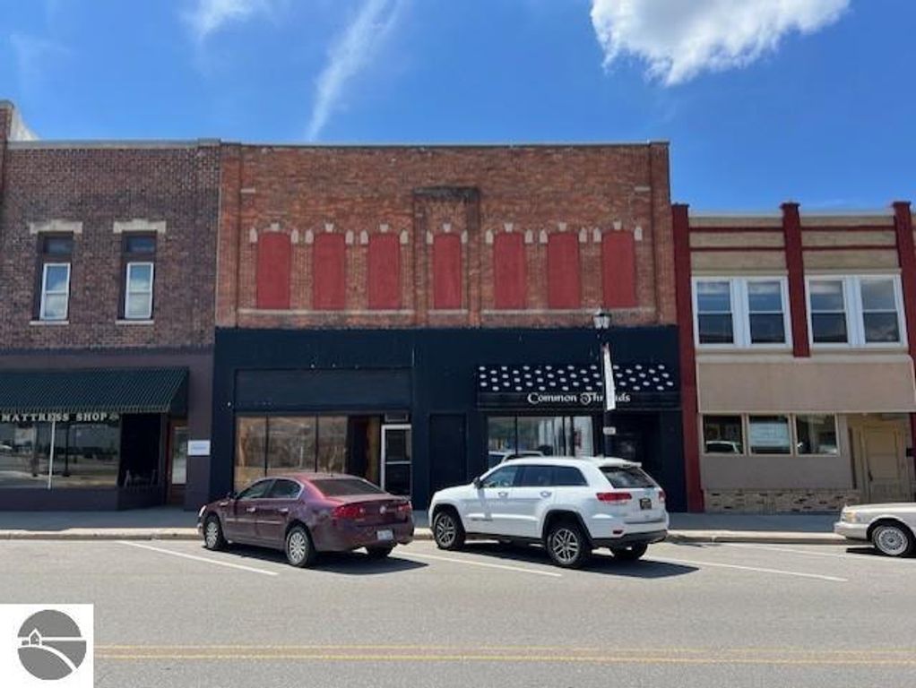 Image 15 of property listing at 109 N Mill Street, St Louis, MI 48880