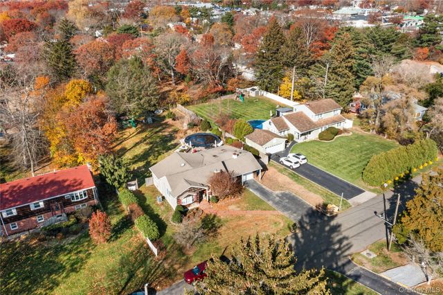 18 Floral Avenue, Huntington, NY 11743