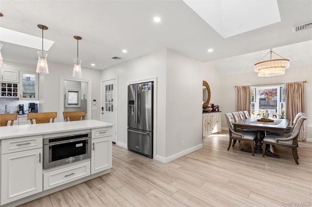 18 Floral Avenue, Huntington, NY 11743