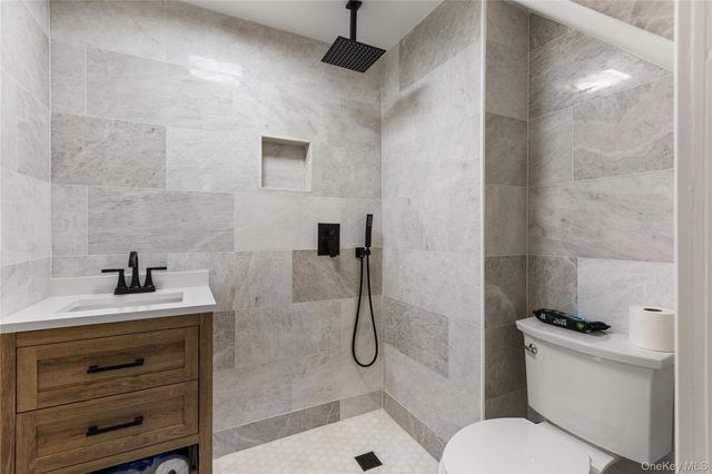 18 Floral Avenue, Huntington, NY 11743