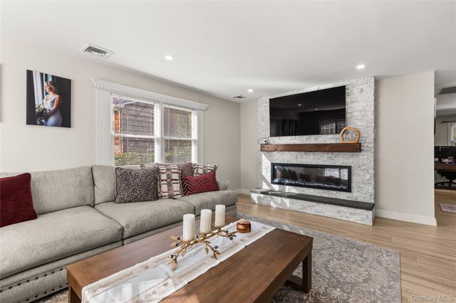 18 Floral Avenue, Huntington, NY 11743