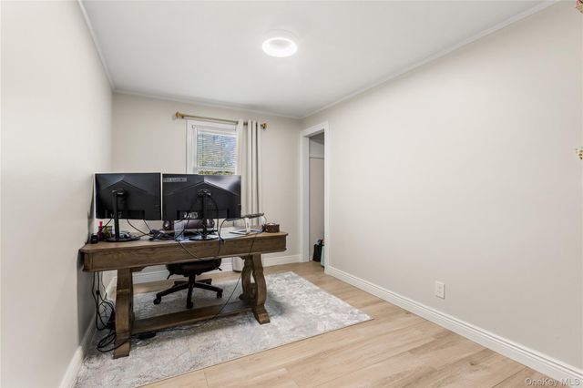 18 Floral Avenue, Huntington, NY 11743