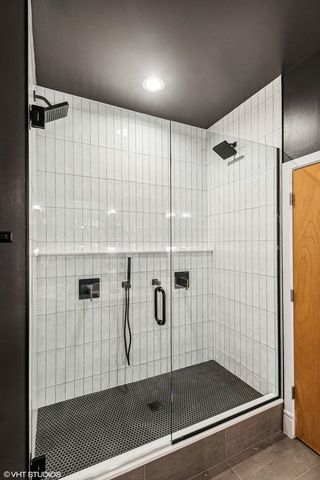 212 W Washington Street 1703, Chicago, IL 60606
