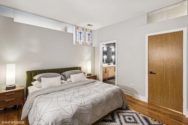 212 W Washington Street 1703, Chicago, IL 60606