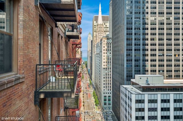 212 W Washington Street 1703, Chicago, IL 60606
