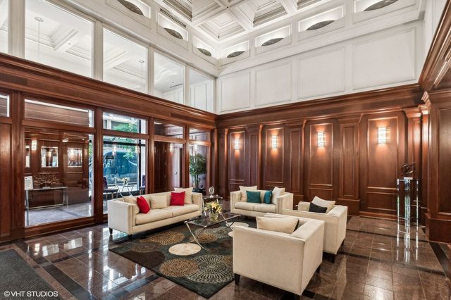 212 W Washington Street 1703, Chicago, IL 60606
