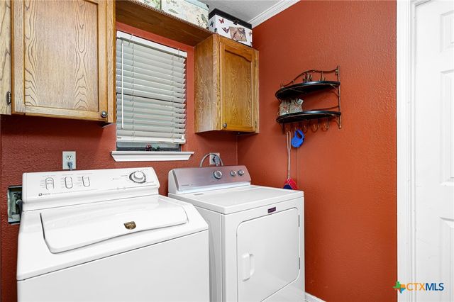 305 Westbend Circle, Seguin, TX 78155