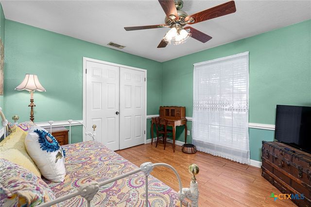 305 Westbend Circle, Seguin, TX 78155