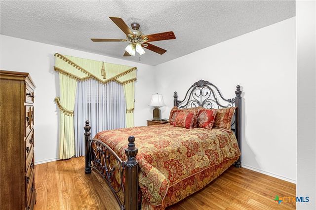 305 Westbend Circle, Seguin, TX 78155