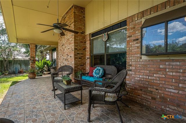 305 Westbend Circle, Seguin, TX 78155