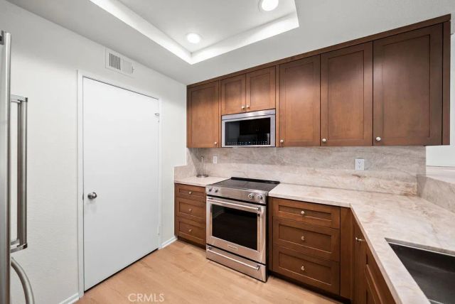 232 Villa Point, Newport Beach, CA 92660
