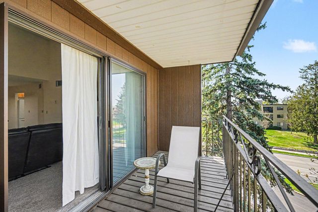 4100 Parklawn Avenue 302, Edina, MN 55435