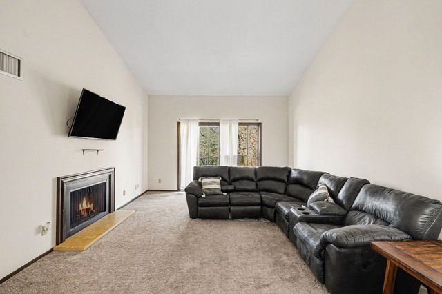 4100 Parklawn Avenue 302, Edina, MN 55435