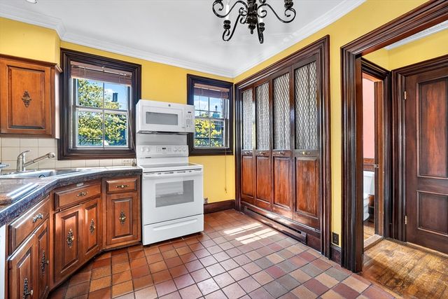 110 Appleton St, Boston, MA 02116