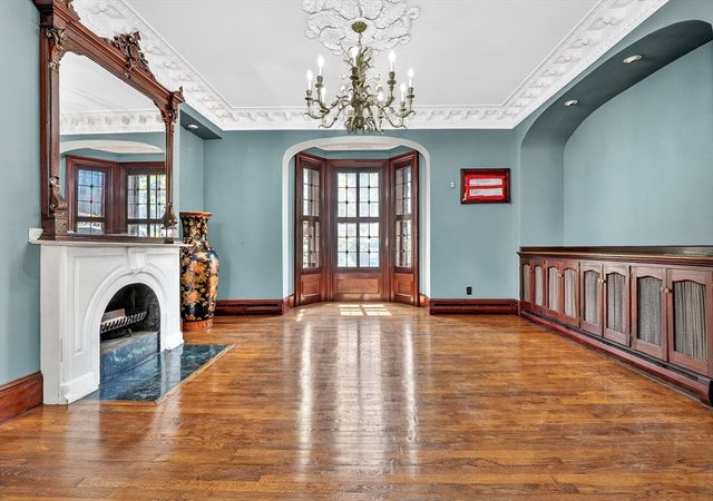 110 Appleton St, Boston, MA 02116
